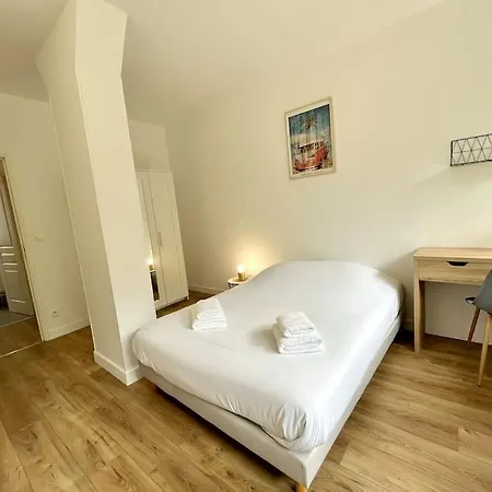 Azur Au Bord De L'eau - Avec Parking * Ρενς