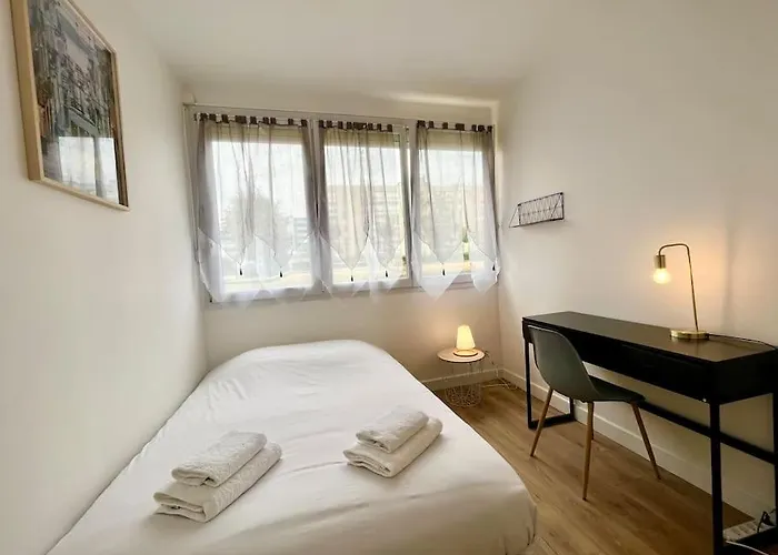 Azur Au Bord De L'eau - Avec Parking Апартаменты *